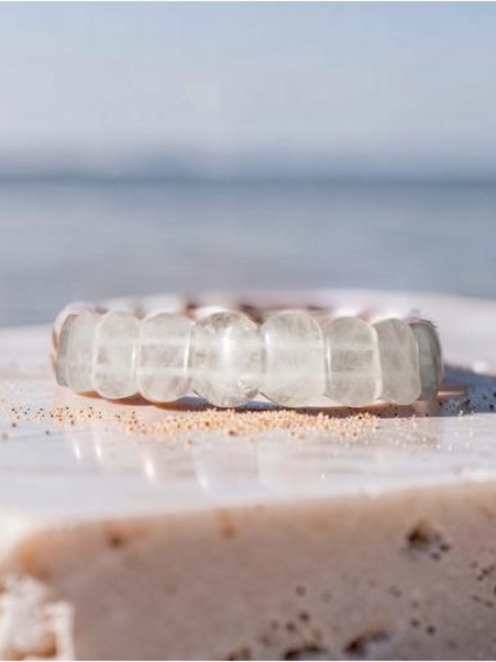 Dainty Quartz Bangle 🤍